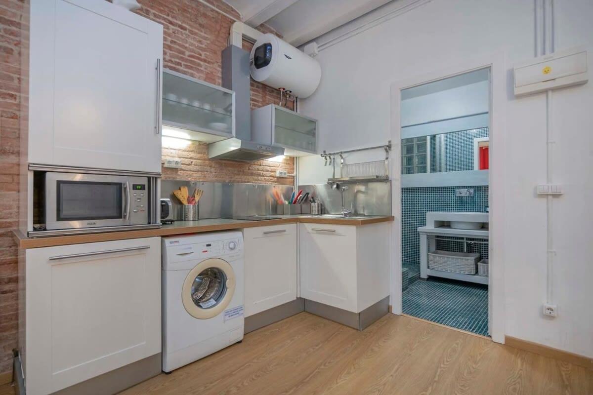 Exclusive 2 Bedroom Apartment In The City Center Barcelona Exterior photo