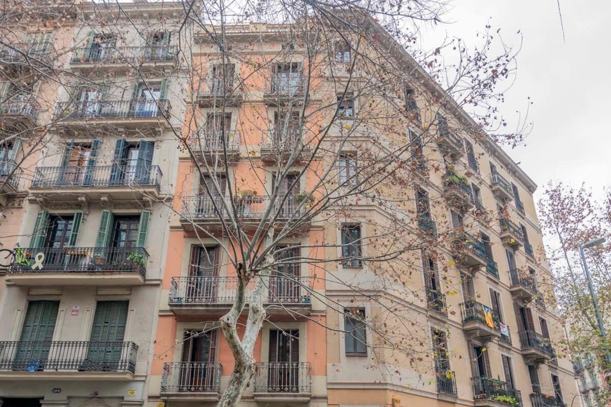Exclusive 2 Bedroom Apartment In The City Center Barcelona Exterior photo